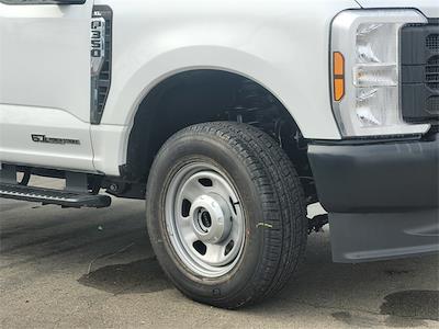 New 2026 Ford F-350 Super Cab Cab Chassis for sale #CV111881 - photo 2