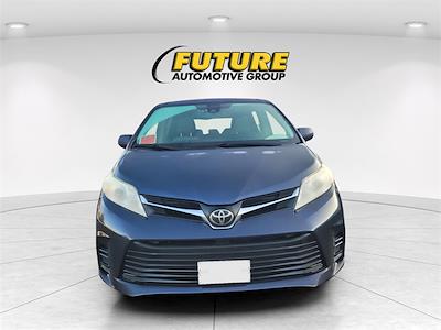 Used 2018 Toyota Sienna L Minivan for sale #F111848A - photo 2