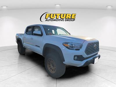 Used 2020 Toyota Tacoma - photo 1