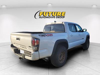 Used 2020 Toyota Tacoma - photo 1