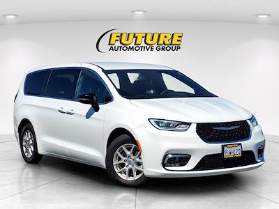2024 Chrysler Pacifica FWD Minivan for sale #P100874 - photo 1