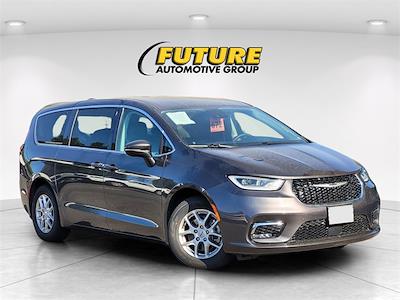 2023 Chrysler Pacifica FWD Minivan for sale #R99515 - photo 1