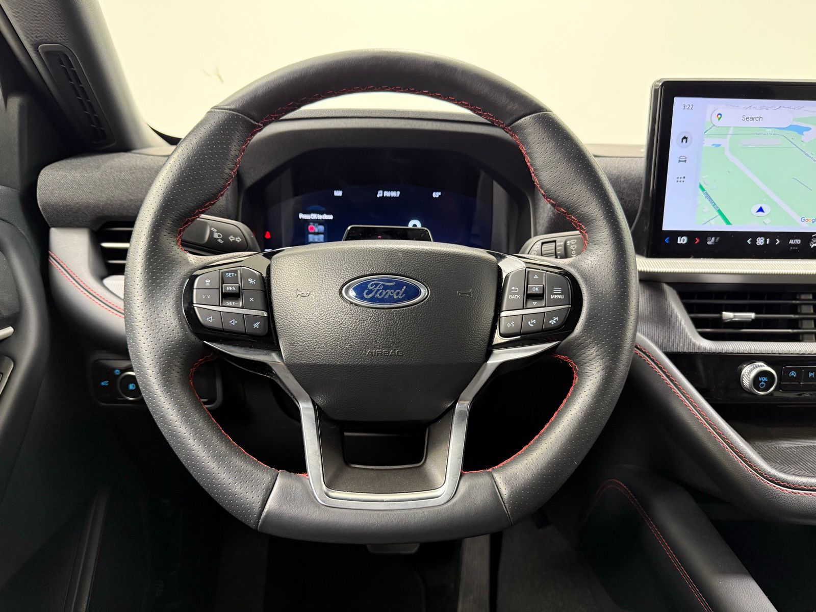 Used 2025 Ford Explorer - photo 25