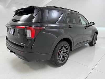 Used 2025 Ford Explorer - photo 1