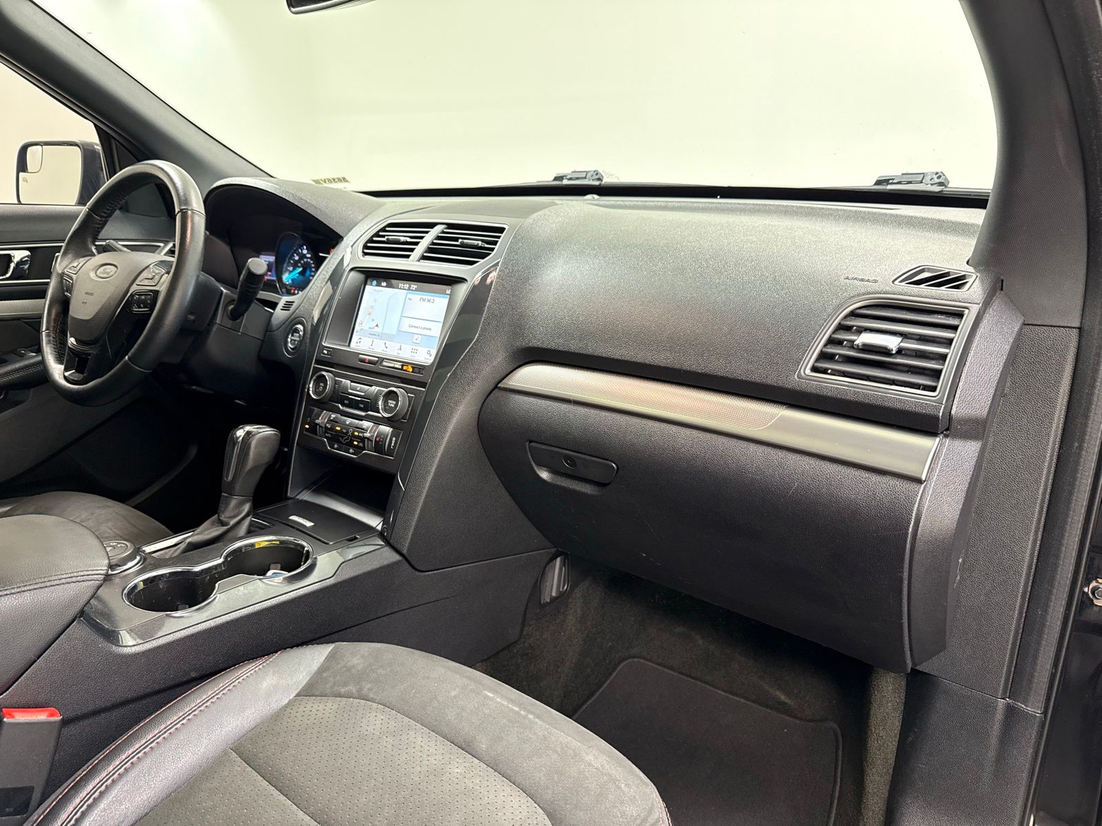 Used 2018 Ford Explorer - photo 20