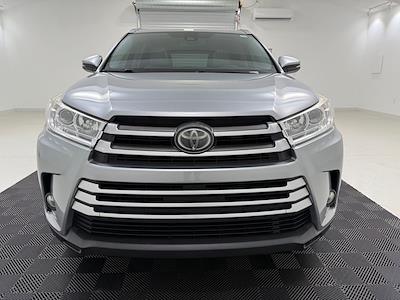 2017 Toyota Highlander FWD SUV for sale #5670Z - photo 2