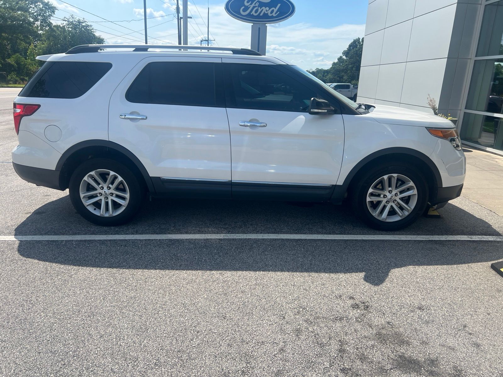 Used 2012 Ford Explorer - photo 1