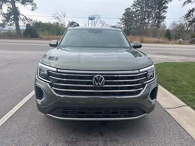 Used 2025 Volkswagen Atlas - photo 1