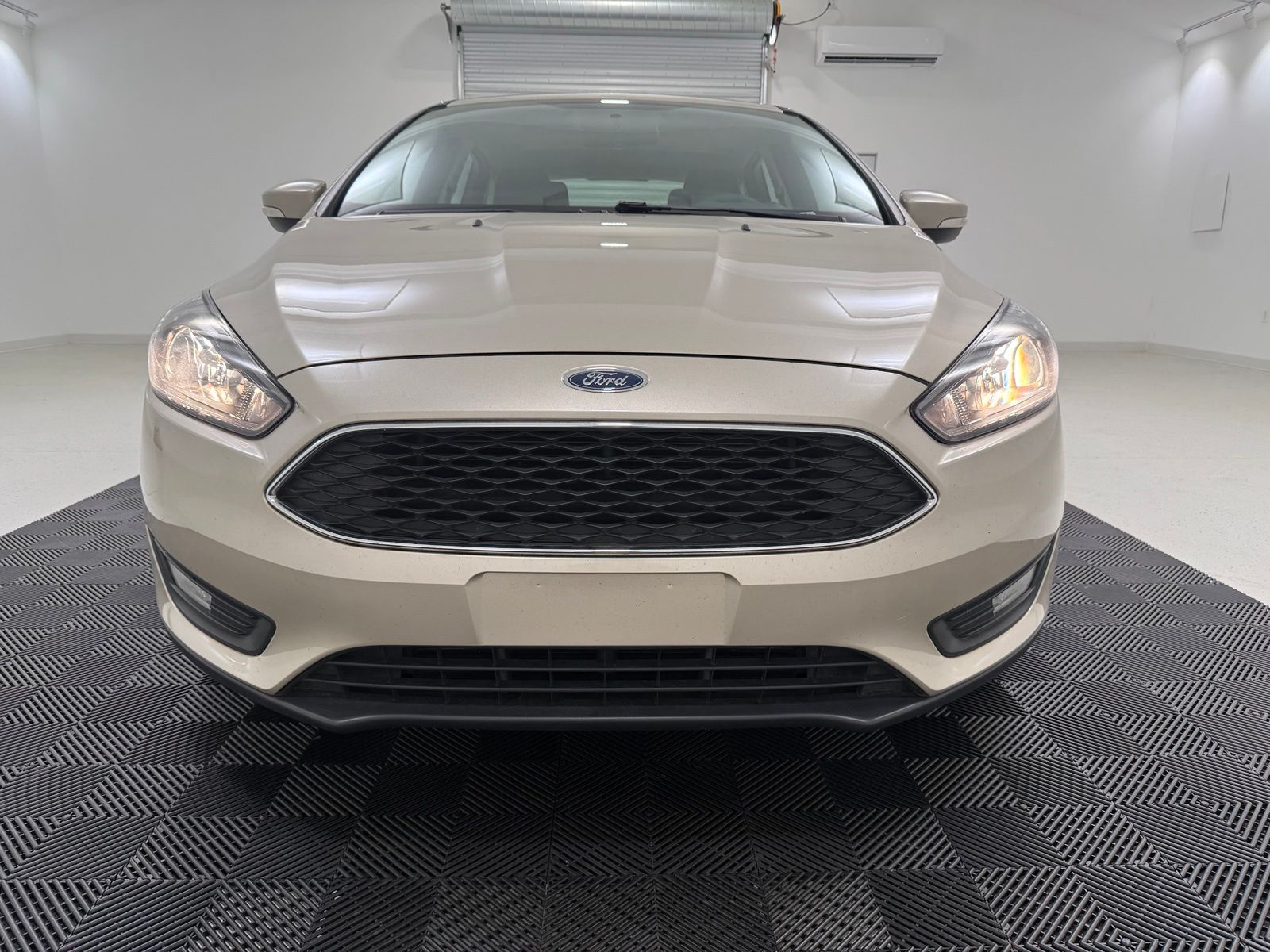 Used 2018 Ford Focus - photo 2