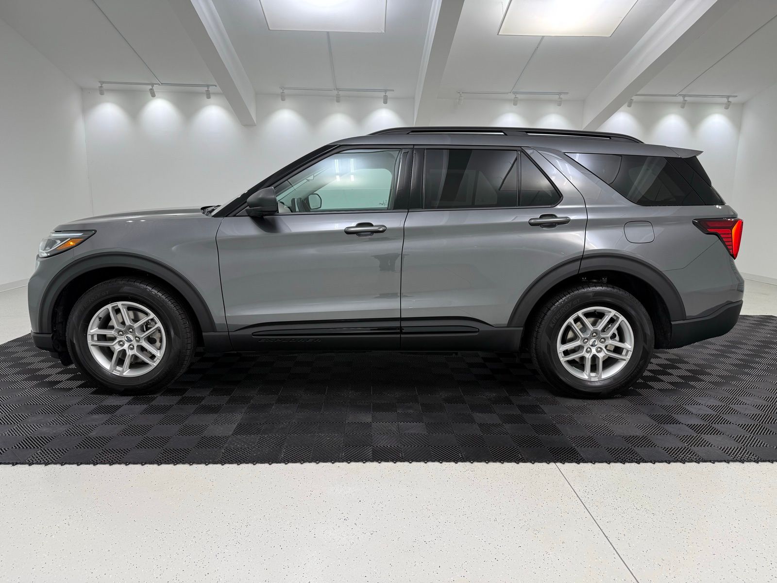 New 2026 Ford Explorer - photo 6
