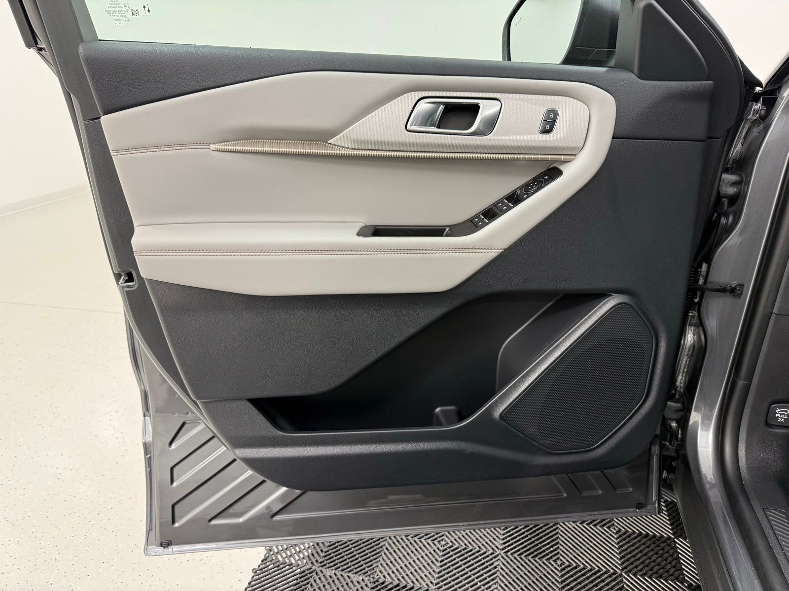New 2026 Ford Explorer - photo 11