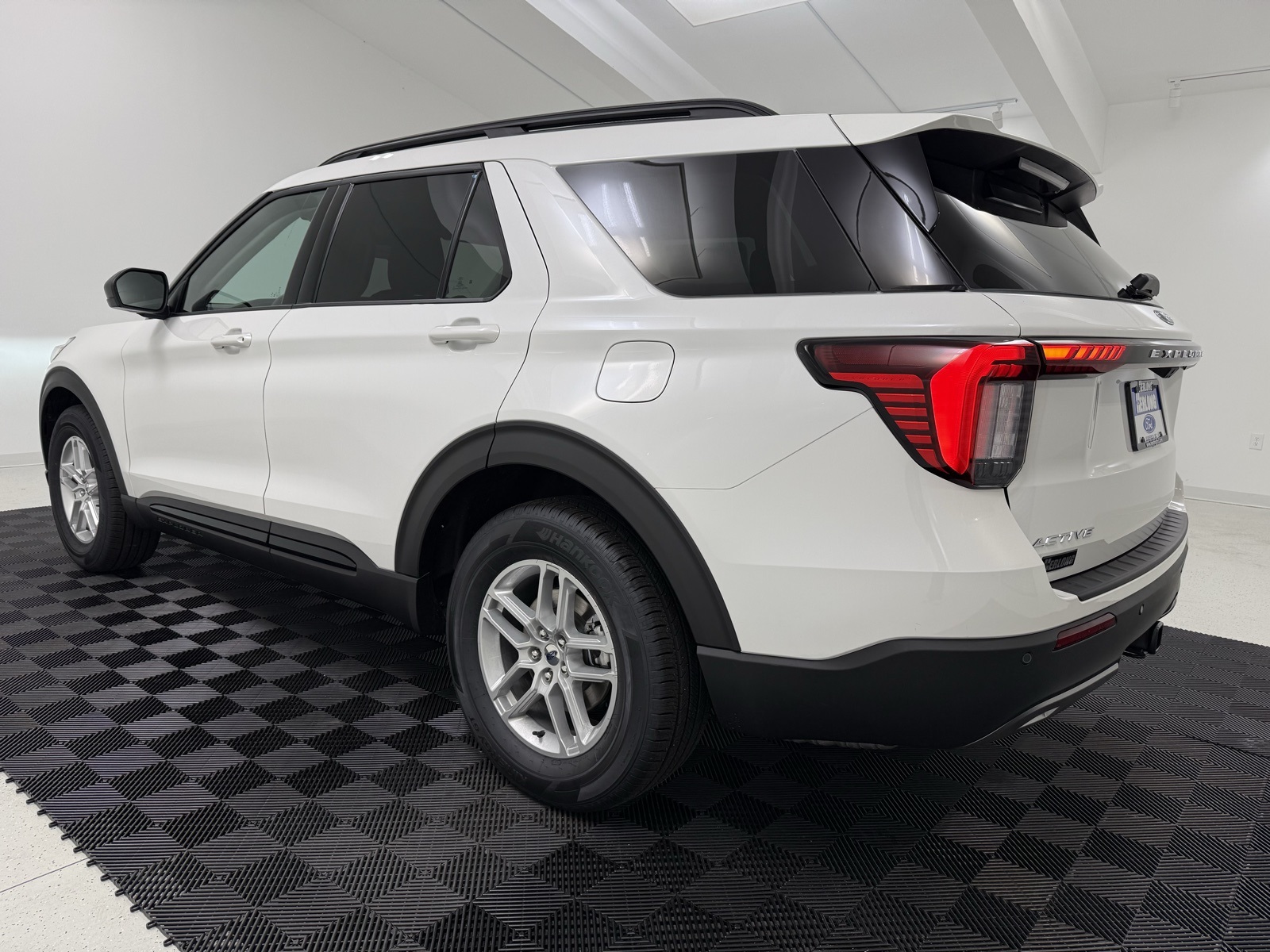 New 2026 Ford Explorer - photo 7