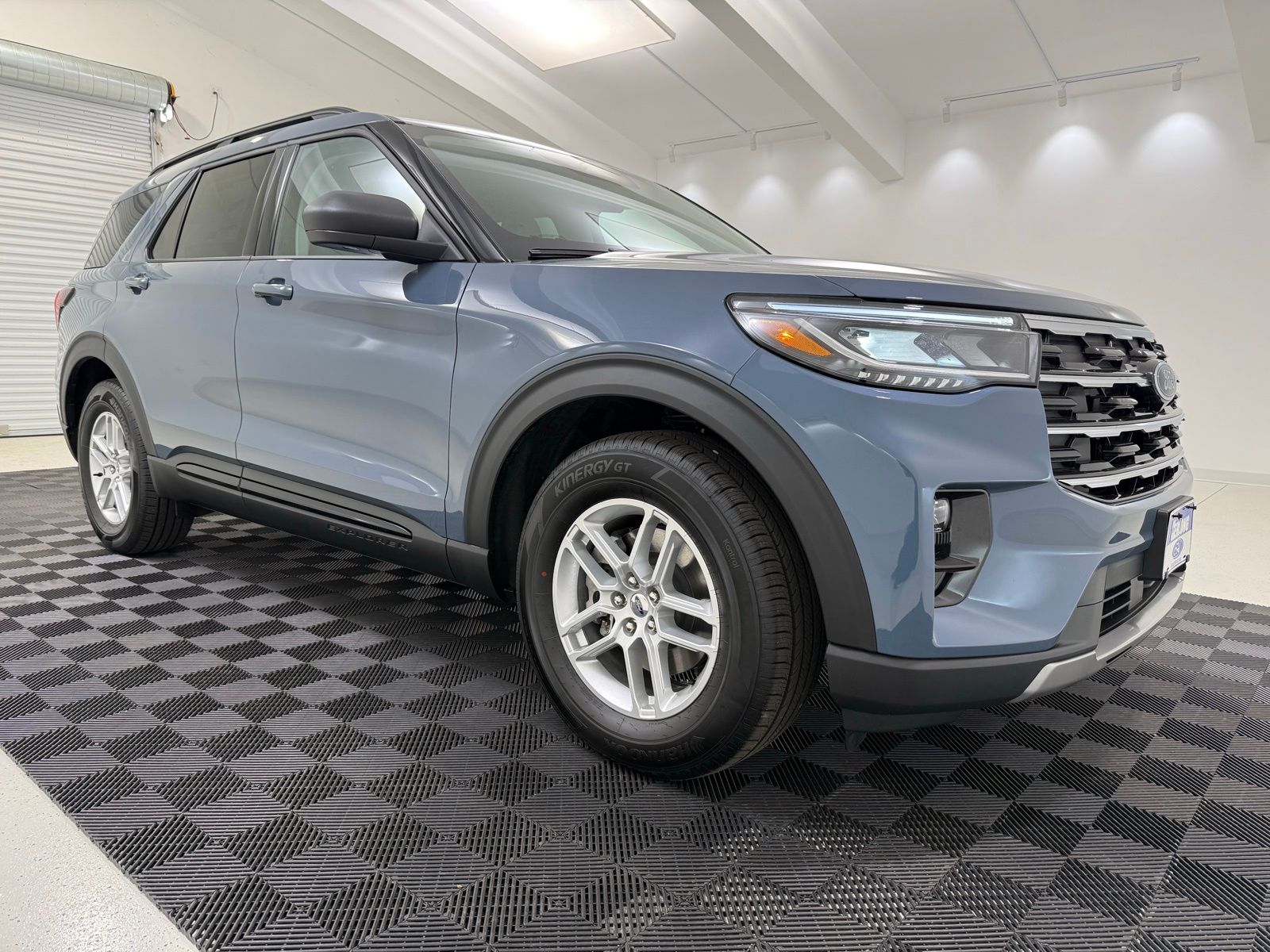 New 2026 Ford Explorer - photo 1