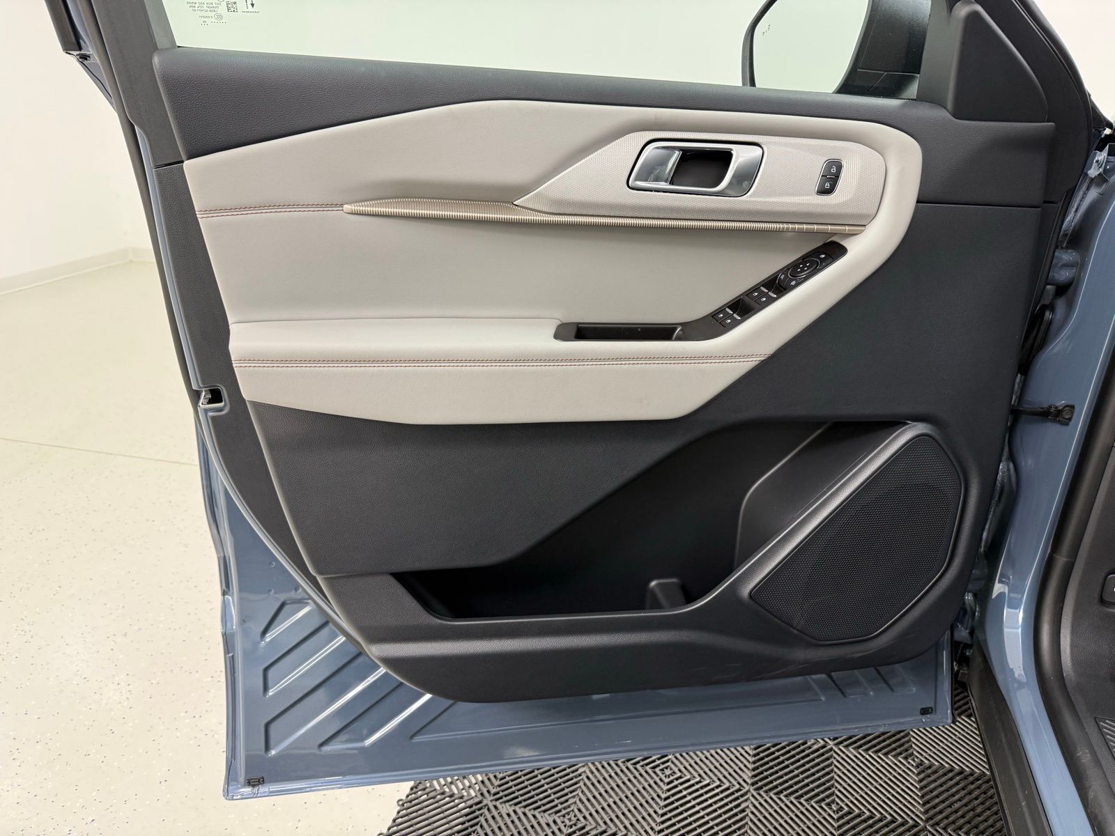 New 2026 Ford Explorer - photo 12