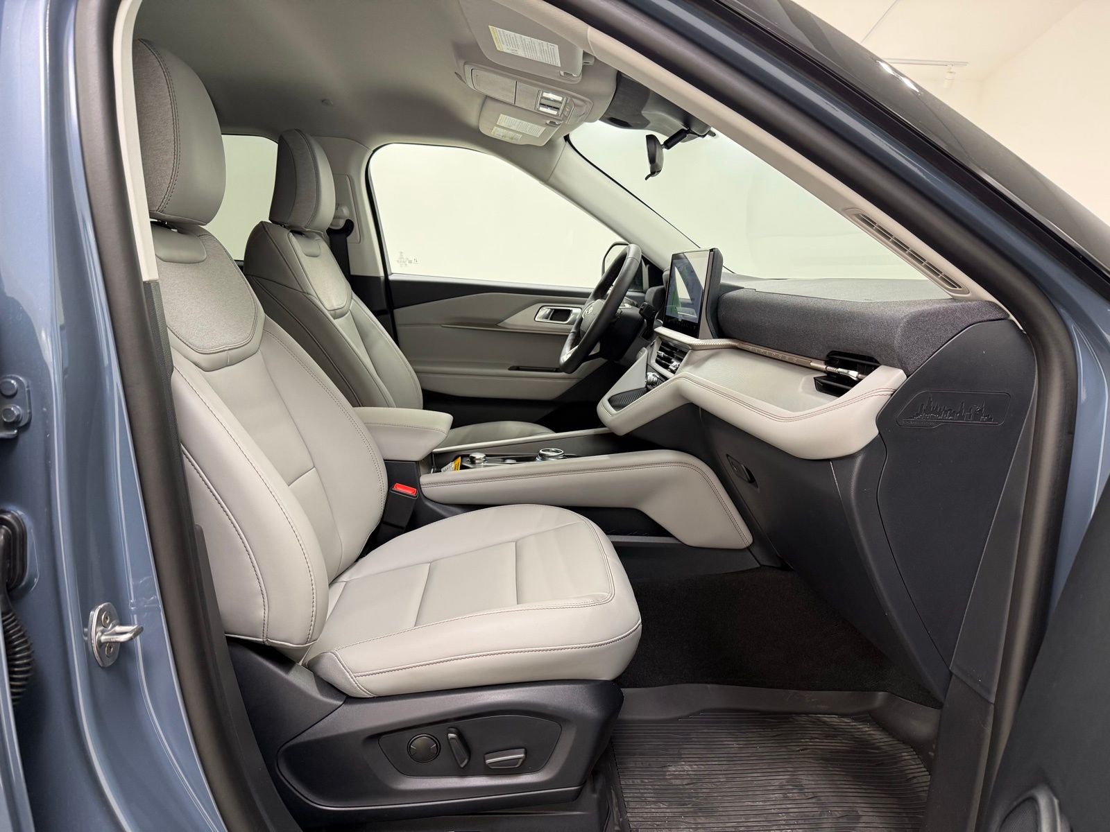 New 2026 Ford Explorer - photo 29