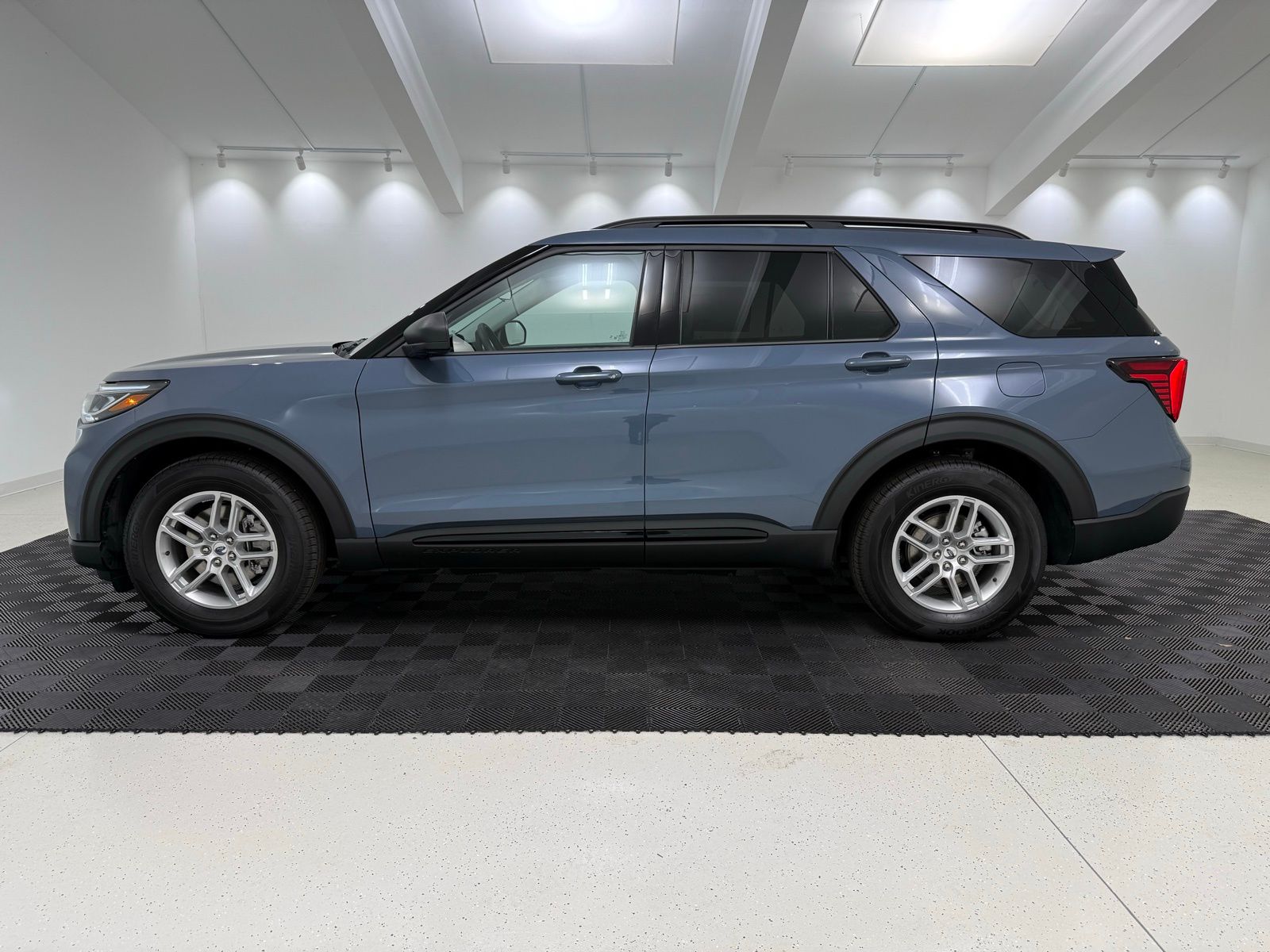 New 2026 Ford Explorer - photo 7
