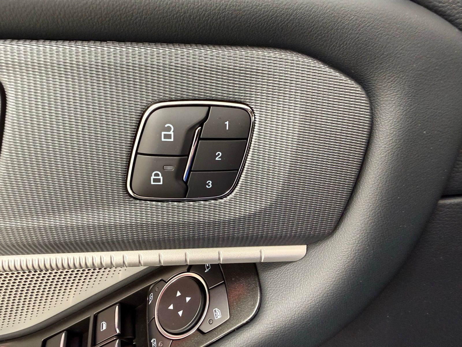 New 2026 Ford Explorer - photo 15