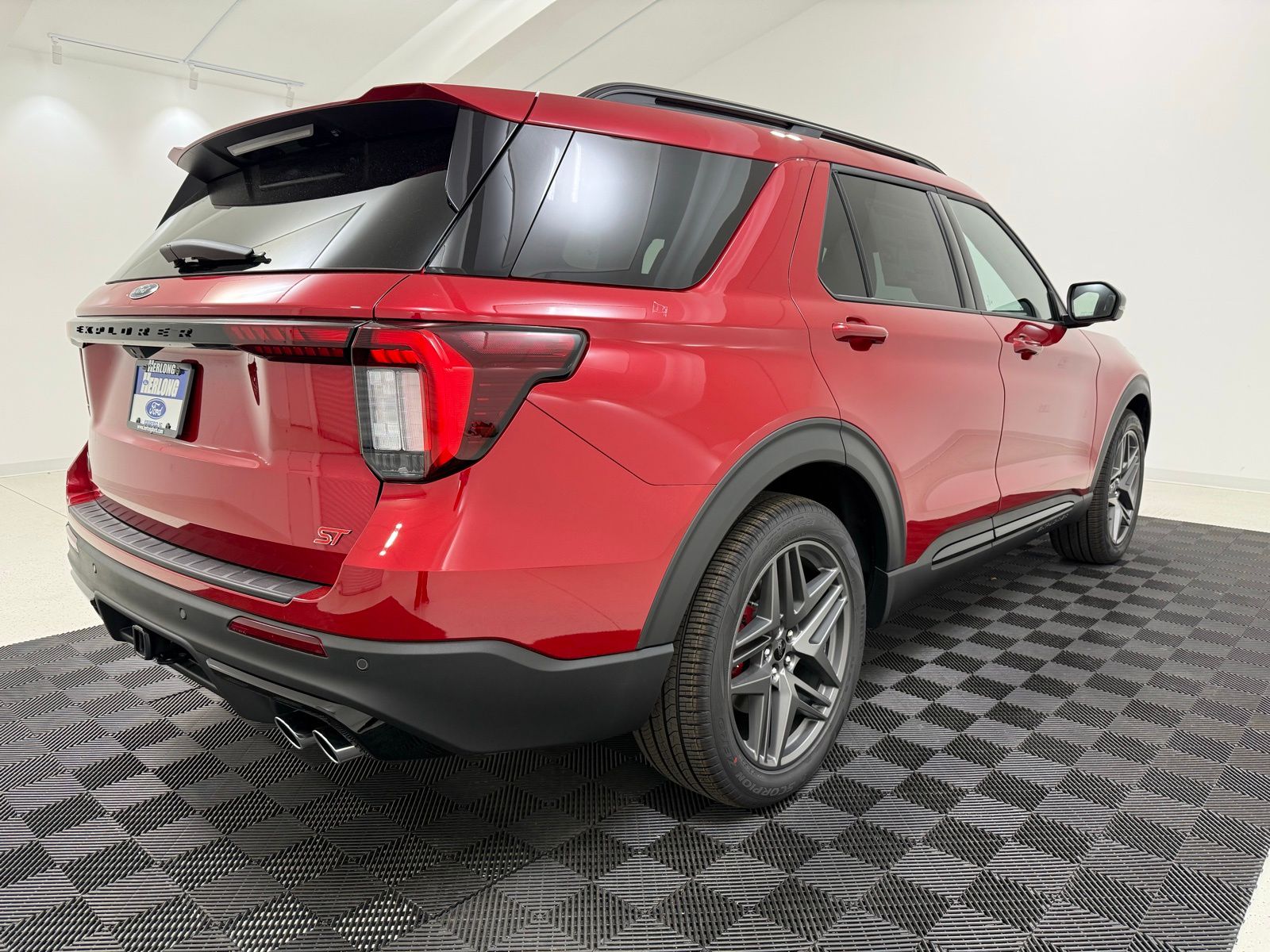 New 2026 Ford Explorer - photo 2