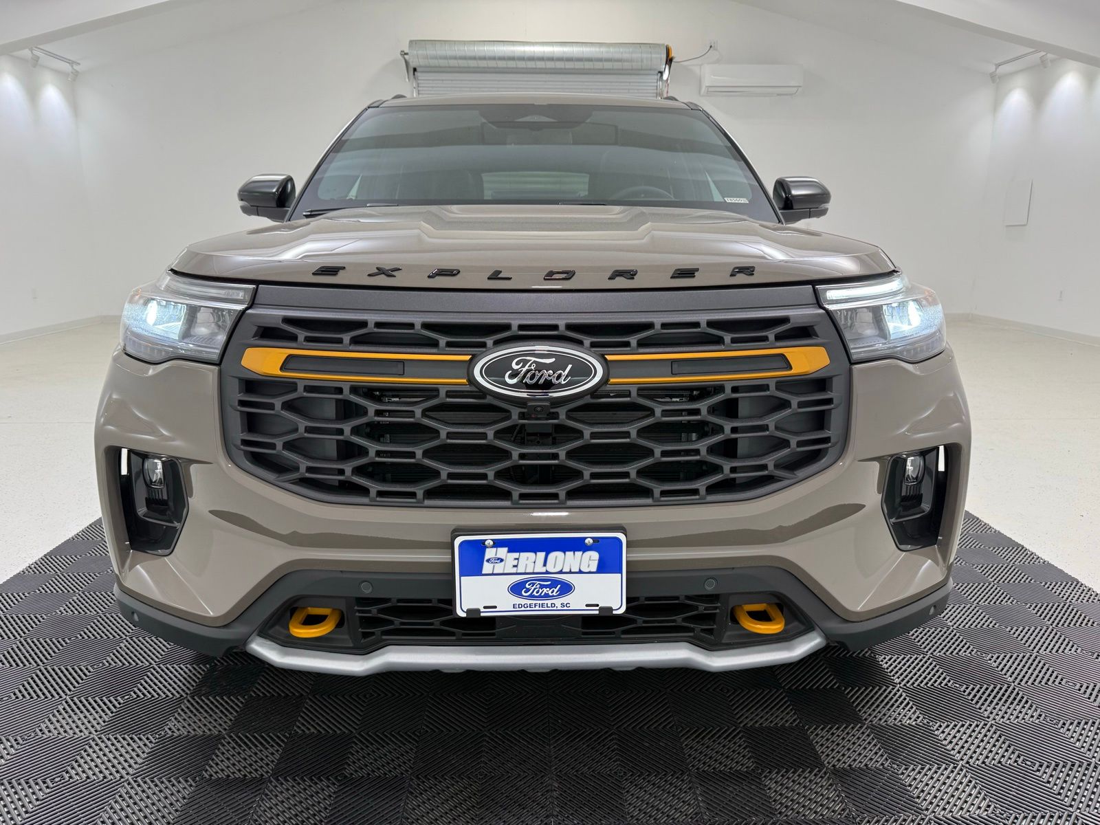 New 2026 Ford Explorer - photo 5