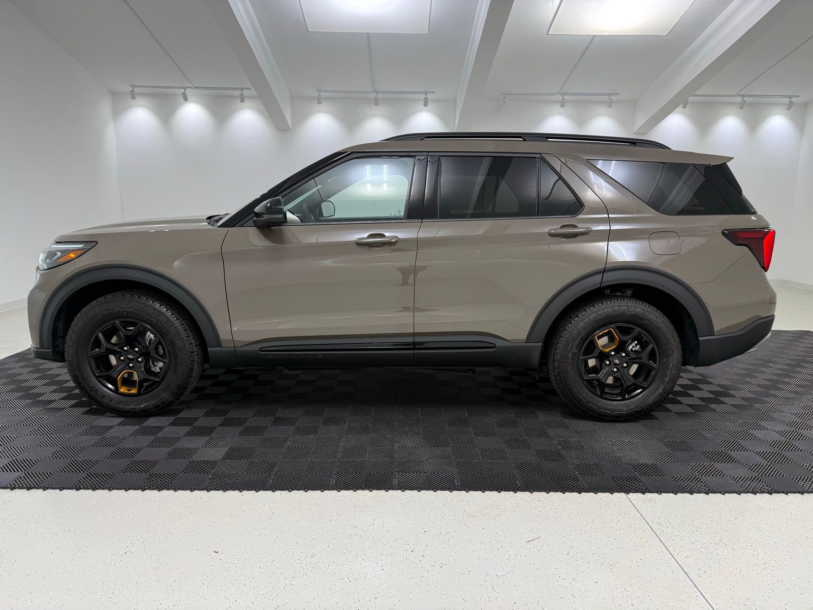 New 2026 Ford Explorer - photo 6