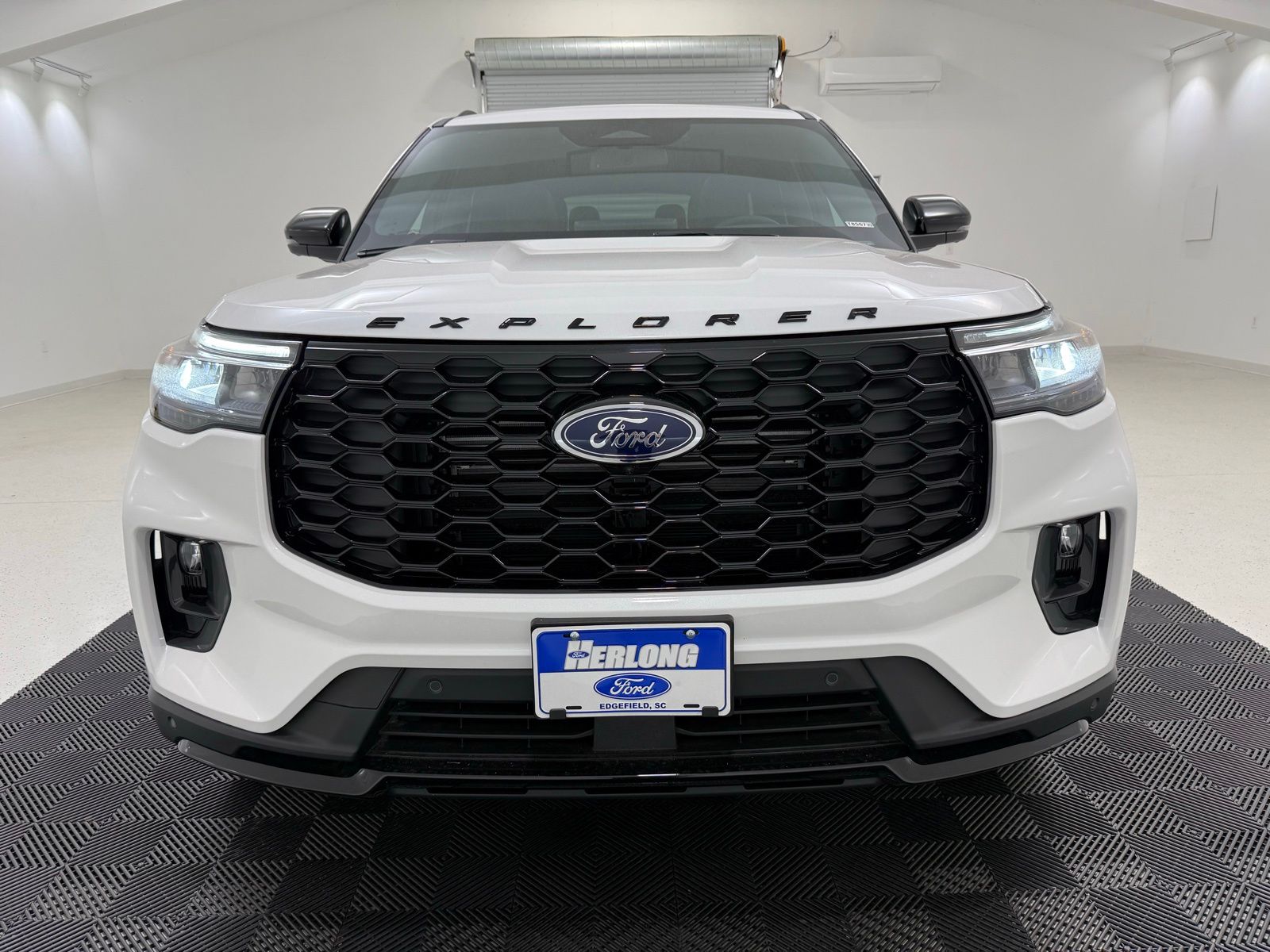 New 2026 Ford Explorer - photo 5
