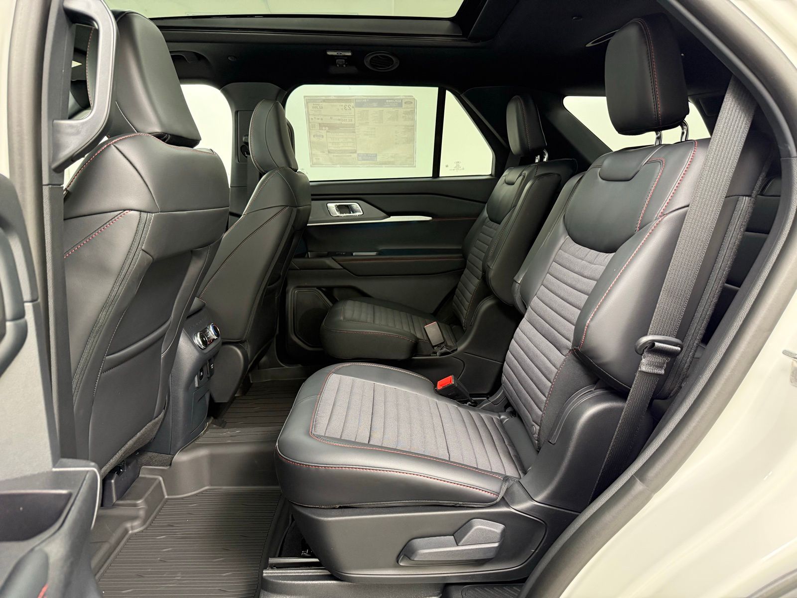 New 2026 Ford Explorer - photo 24