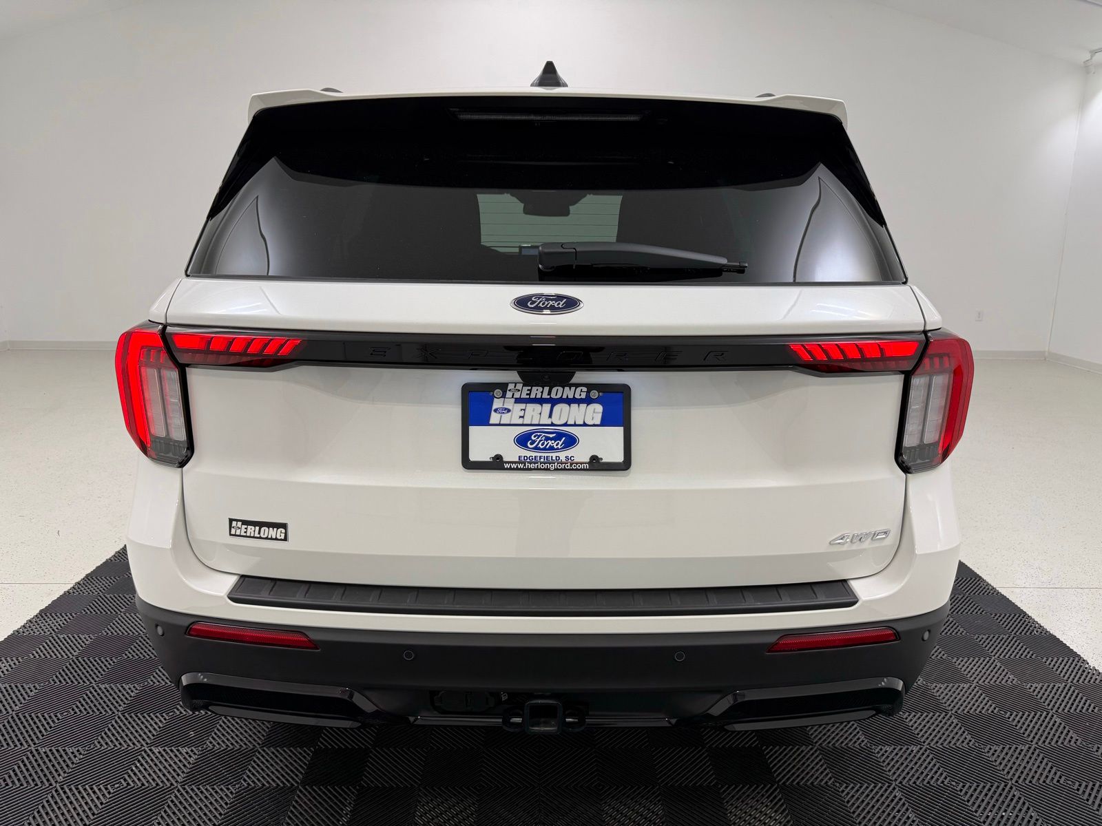 New 2026 Ford Explorer - photo 7