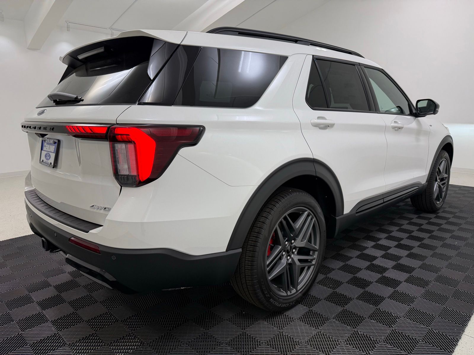 New 2026 Ford Explorer - photo 8