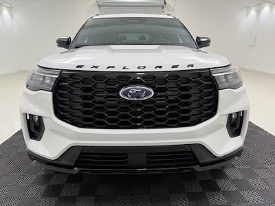 New 2026 Ford Explorer - photo 2