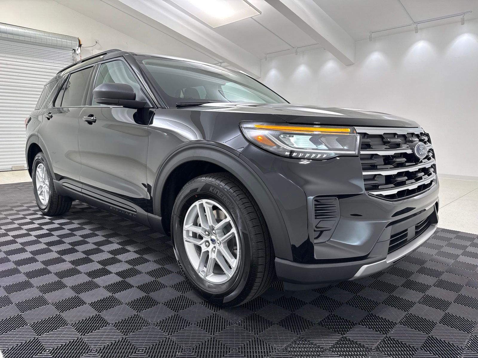 New 2026 Ford Explorer - photo 1