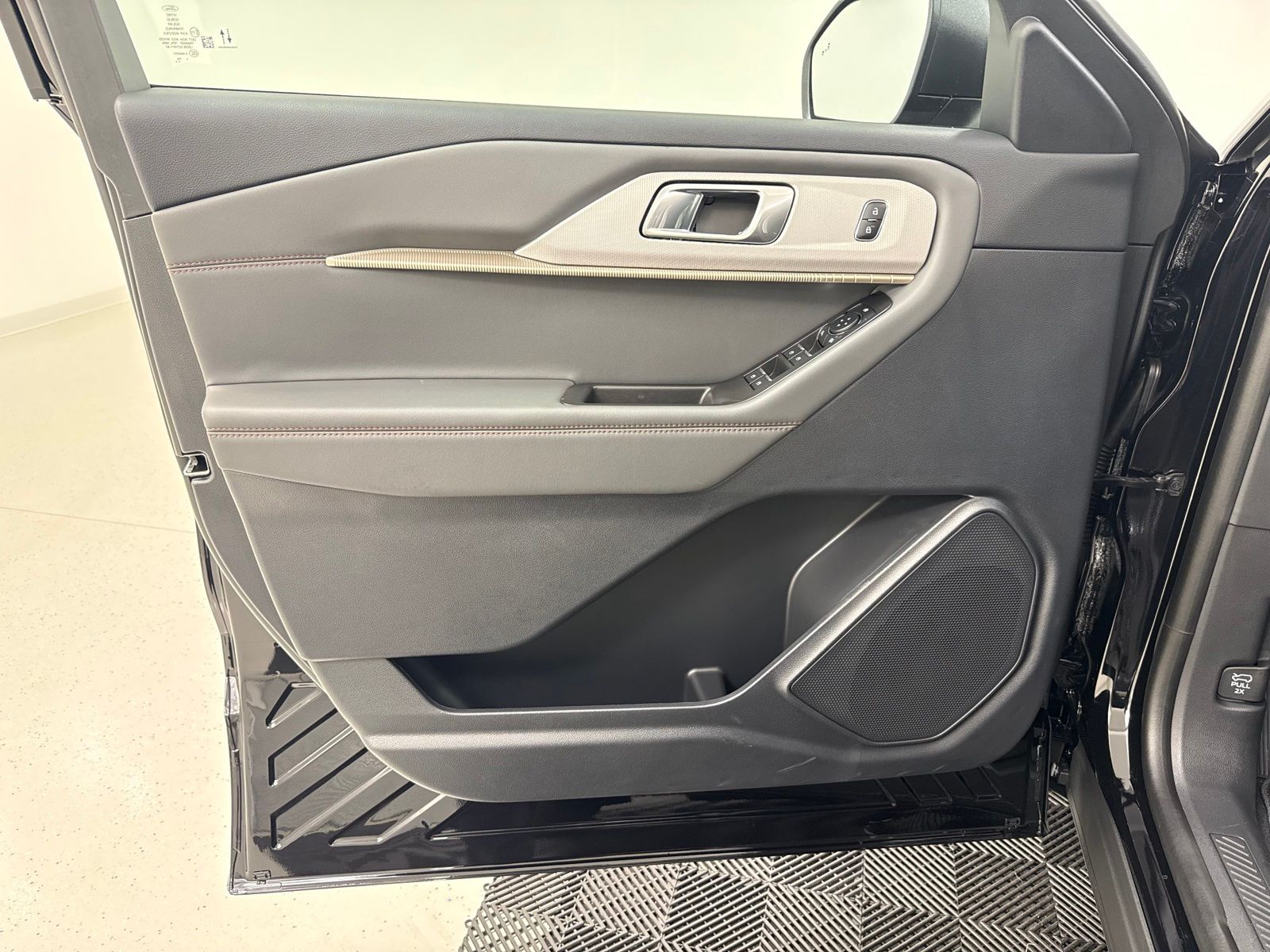 New 2026 Ford Explorer Active - photo 10