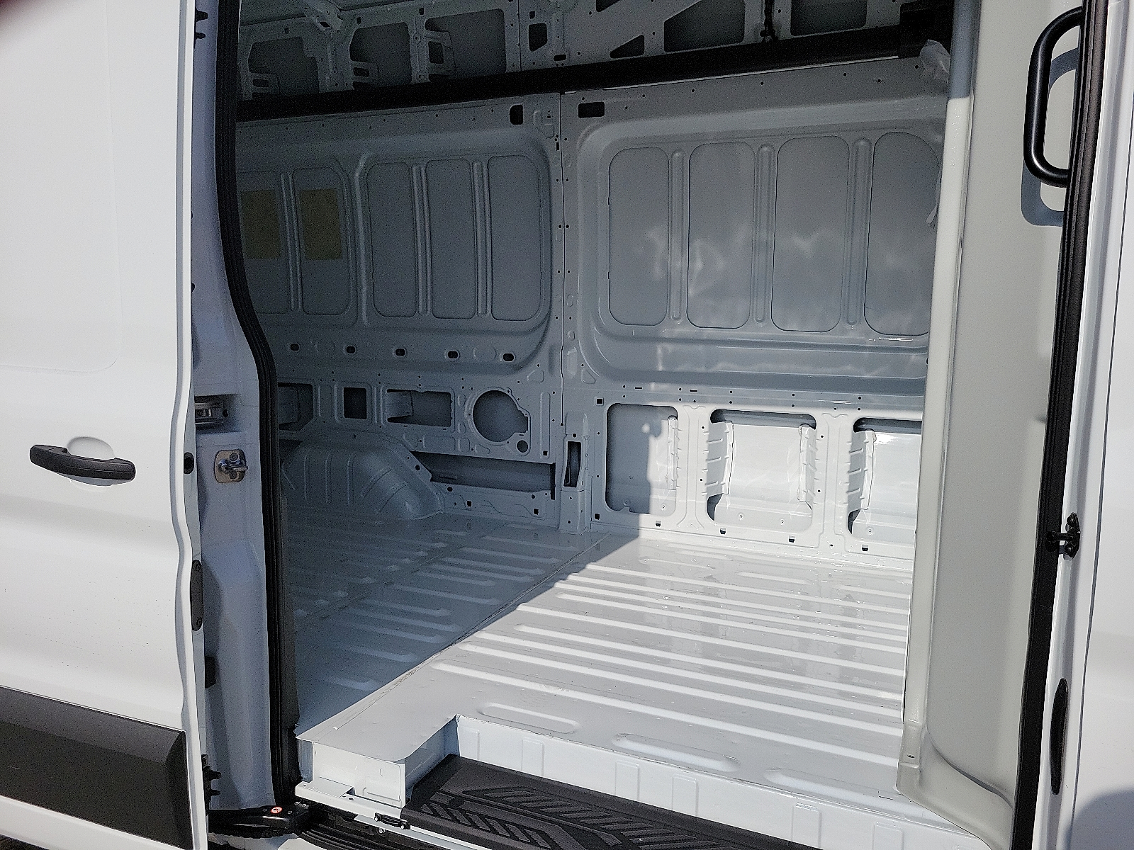 New 2026 Ford E-Transit 350 - photo 20