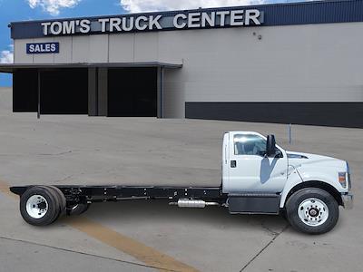 2026 Ford F-650 Regular Cab DRW 4x2 Cab Chassis for sale #FF03989 - photo 2