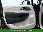 Used 2022 Chrysler Pacifica Touring L Minivan for sale #02P2063 - photo 17