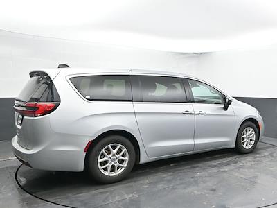 2024 Chrysler Pacifica FWD Minivan for sale #02P2425 - photo 2