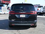 Used 2023 Chrysler Pacifica Touring L Minivan thumbnail 7
