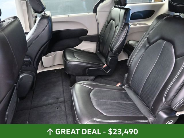 Used 2024 Chrysler Pacifica - photo 19