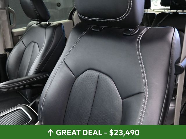 Used 2024 Chrysler Pacifica - photo 22