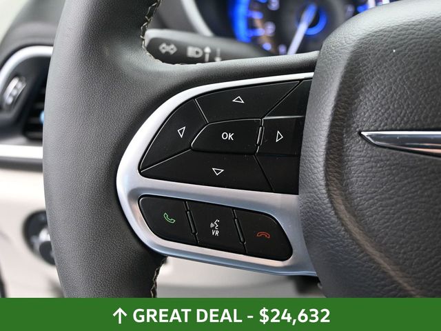 Used 2024 Chrysler Pacifica - photo 36