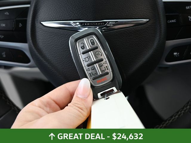 Used 2024 Chrysler Pacifica - photo 39