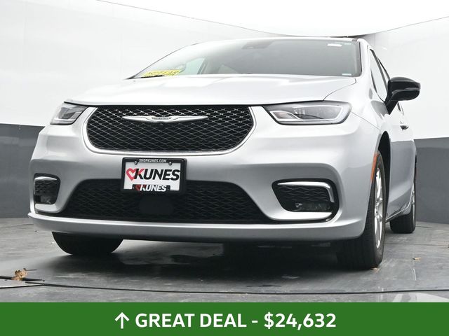 Used 2024 Chrysler Pacifica - photo 48