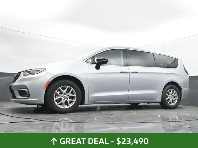 Used 2024 Chrysler Pacifica - photo 49