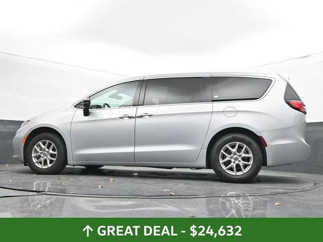 Used 2024 Chrysler Pacifica - photo 50