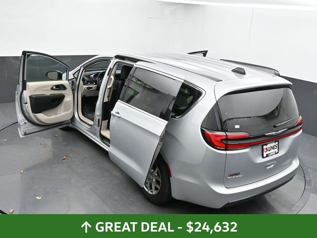 Used 2024 Chrysler Pacifica - photo 65