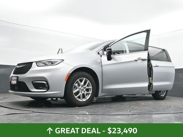 Used 2024 Chrysler Pacifica - photo 73