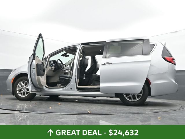 Used 2024 Chrysler Pacifica - photo 74