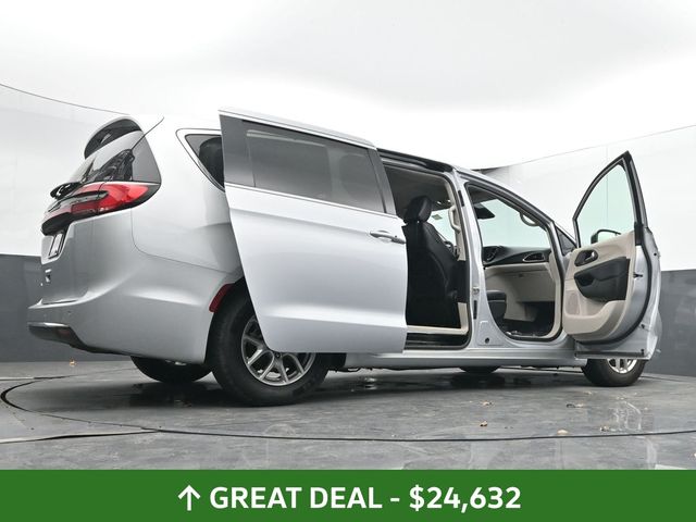Used 2024 Chrysler Pacifica - photo 77