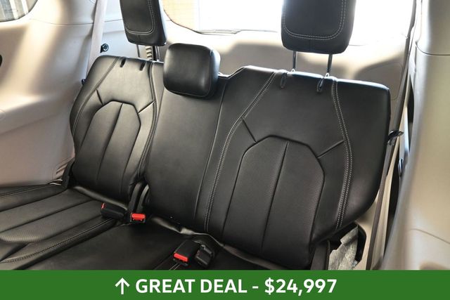 Used 2024 Chrysler Pacifica - photo 21