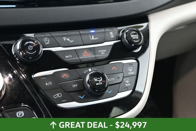 Used 2024 Chrysler Pacifica - photo 27