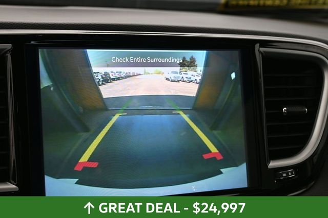 Used 2024 Chrysler Pacifica - photo 32
